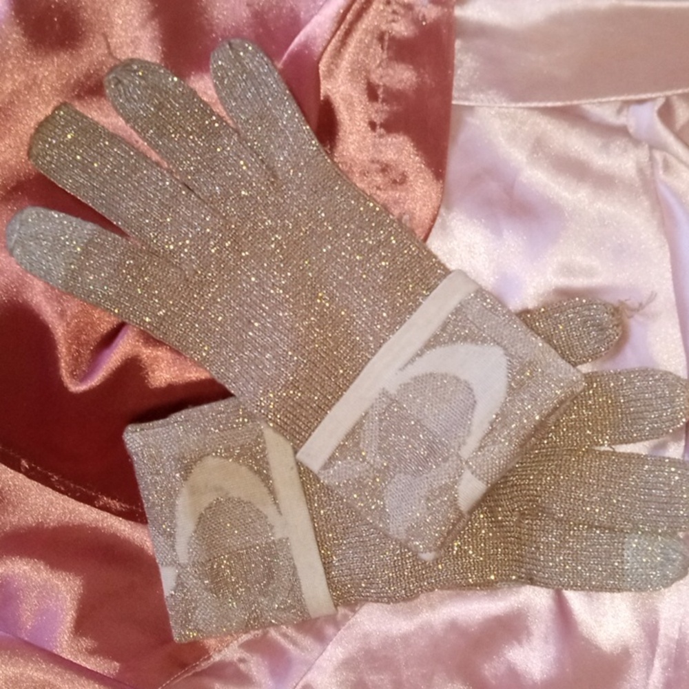COACH Logo C Cream Tan Sparkle Wool Touch Gloves